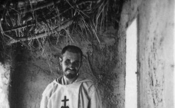Charles de Foucauld: astroportrét